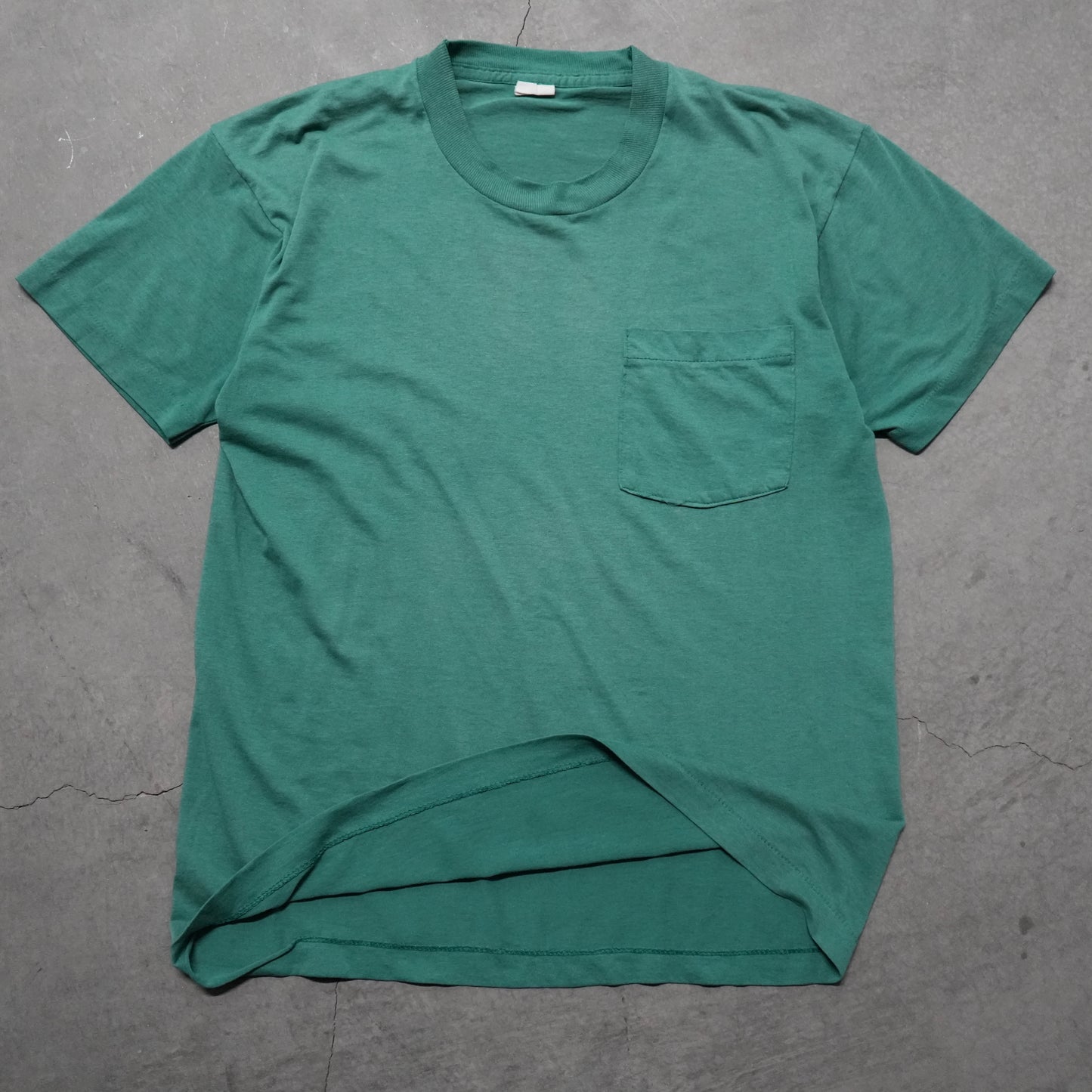 70s faded pocket tee