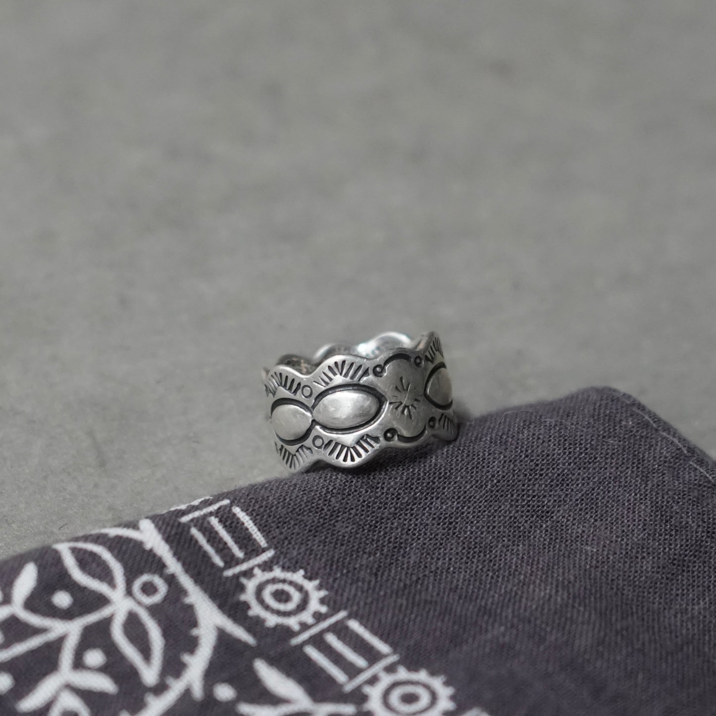 Shube .925 silver ring