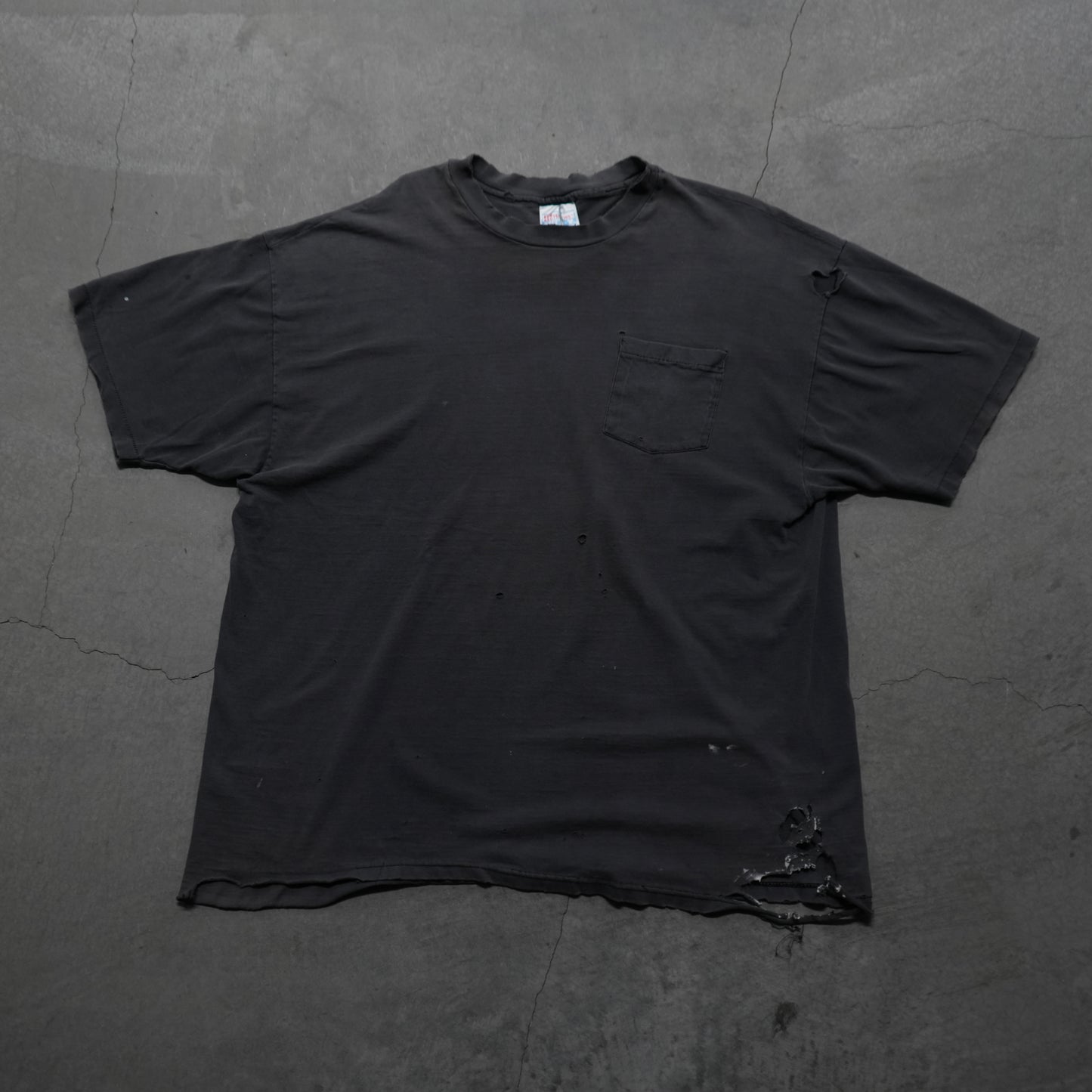 90s faded black pocket tee