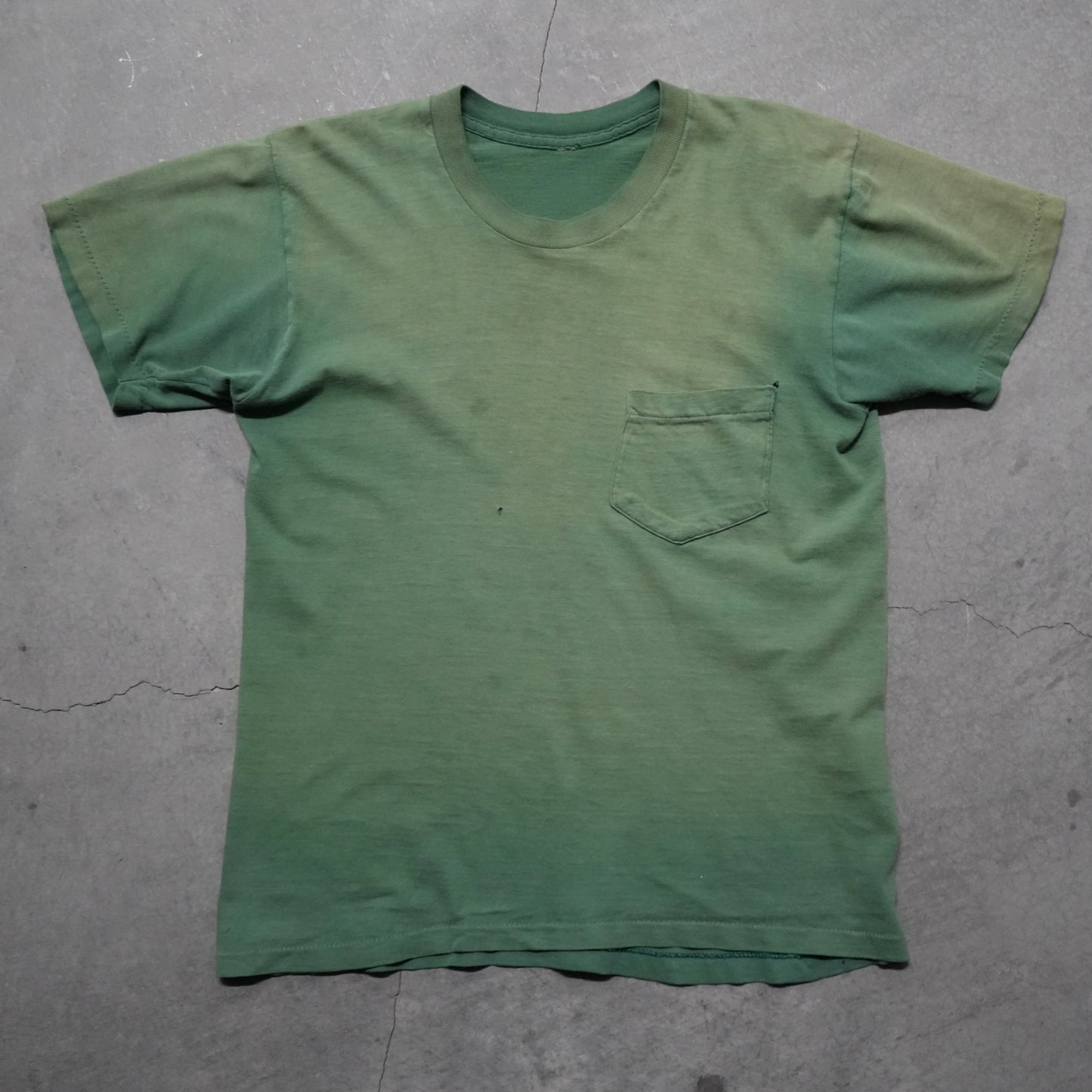60s faded pocket tee