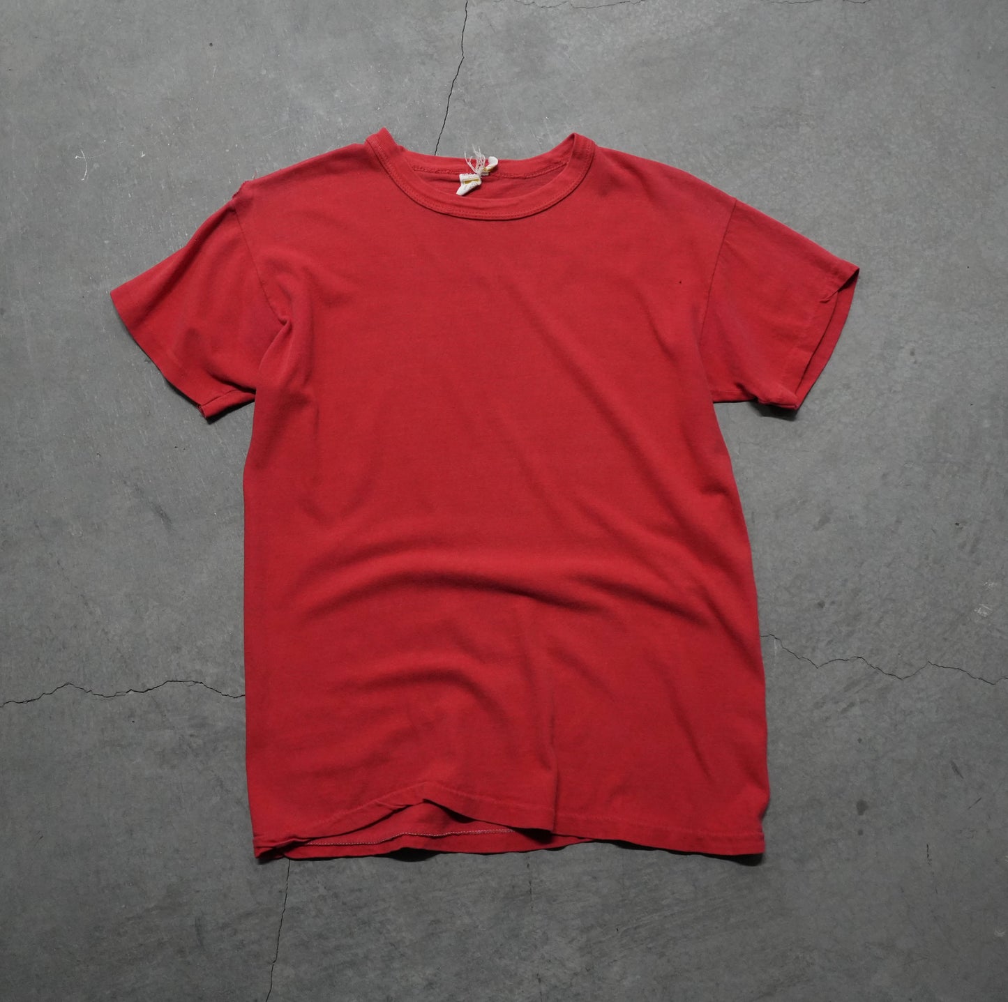 70s russell red tee