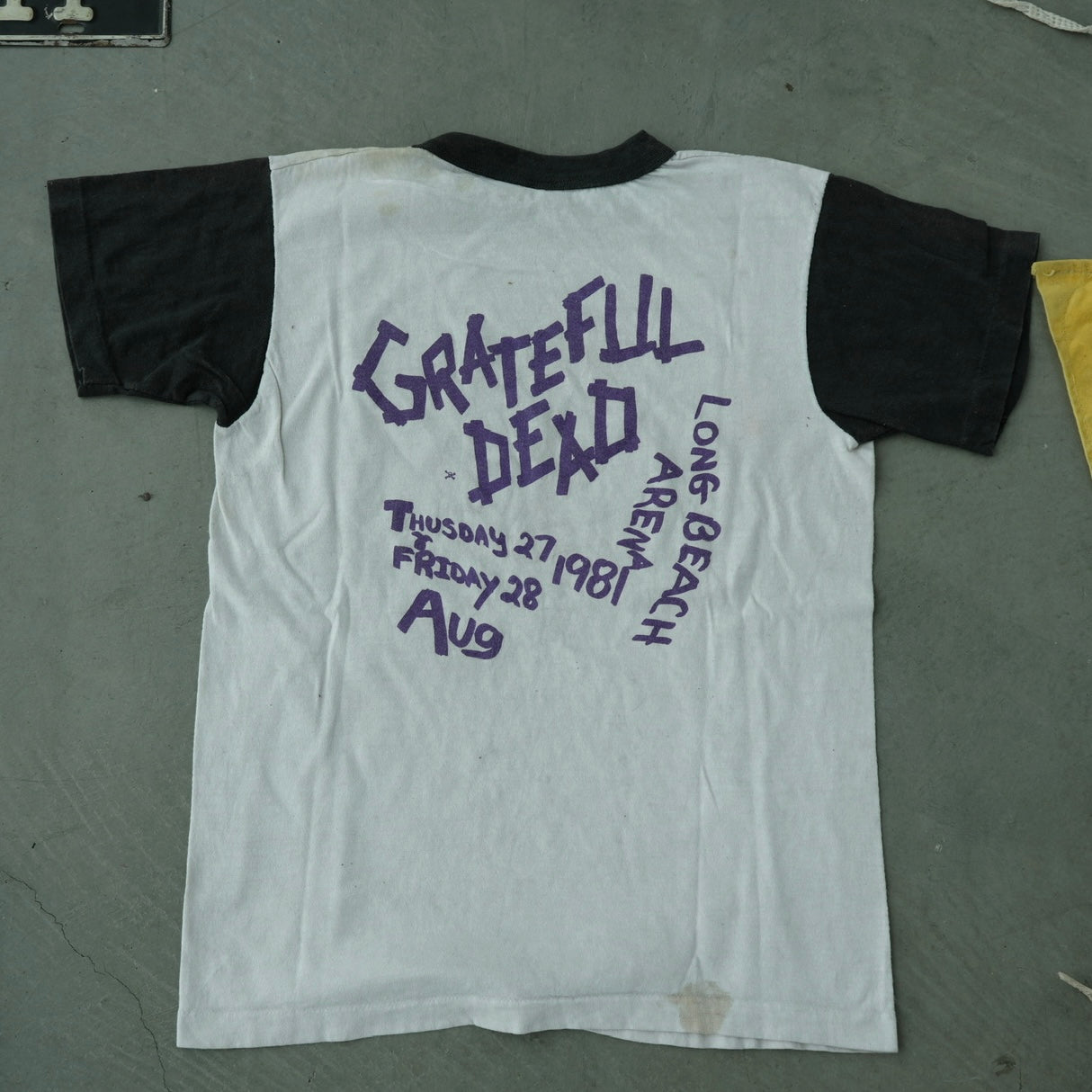 Vintage 1981 Grateful Dead Concert Tee