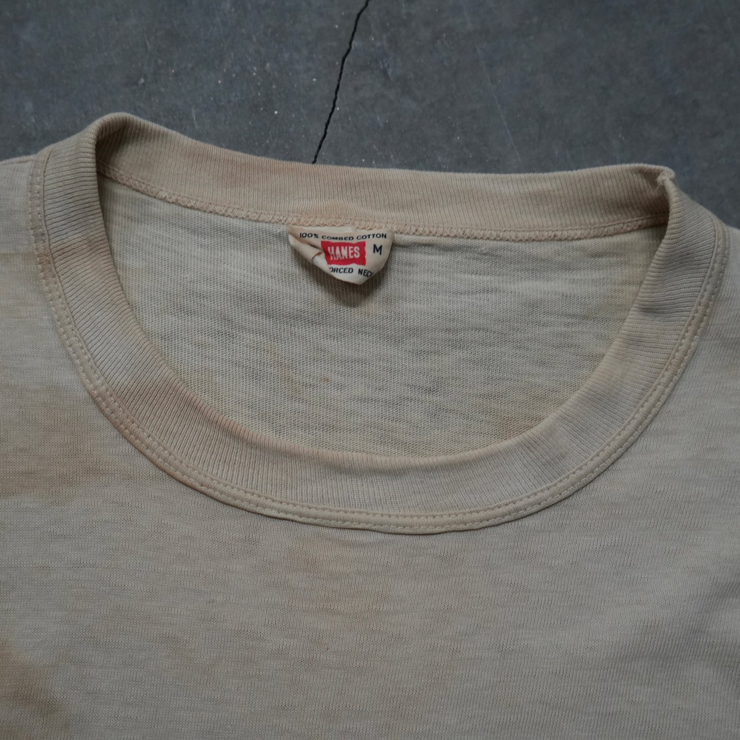 50s hanes dirty white tee