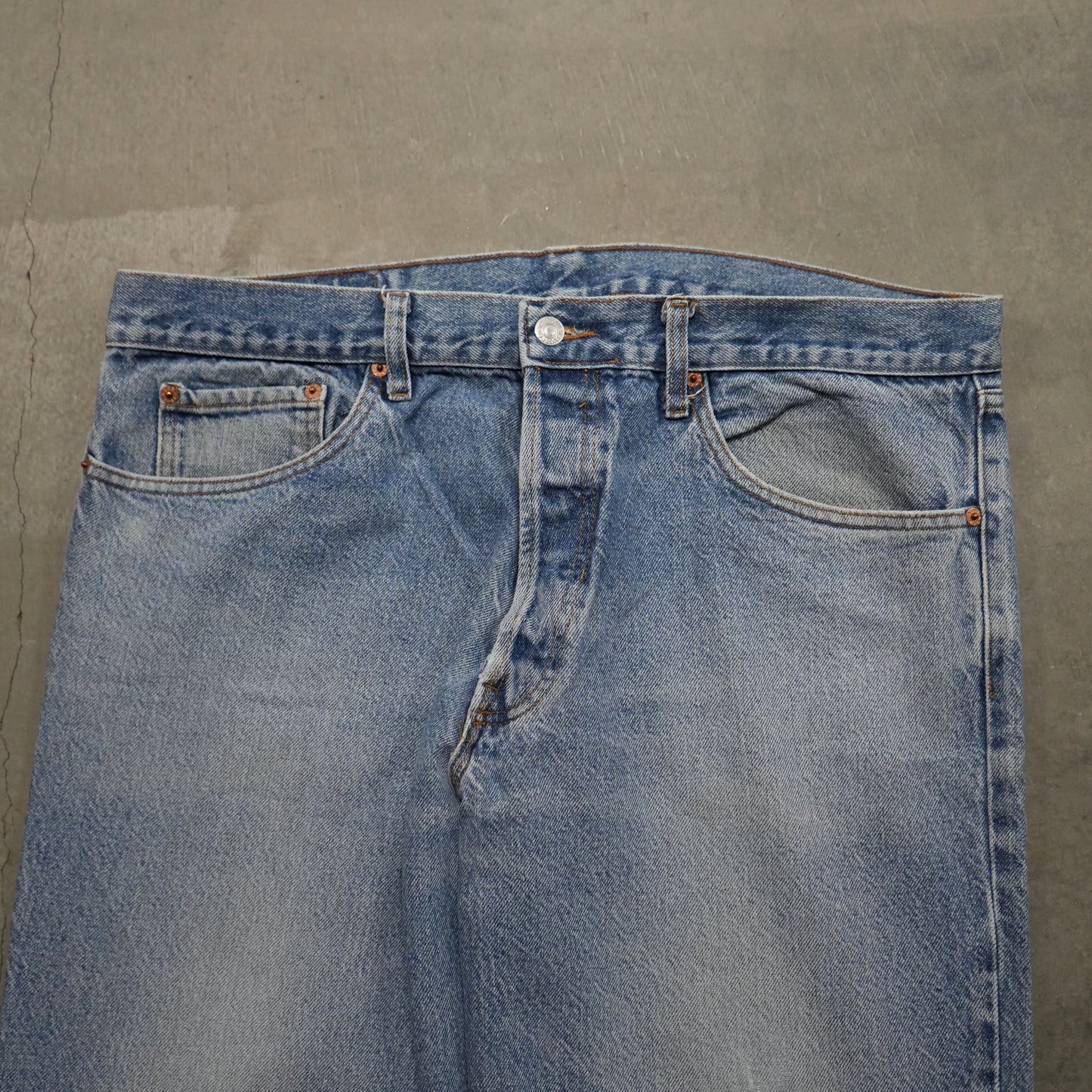 90s levi’s 501