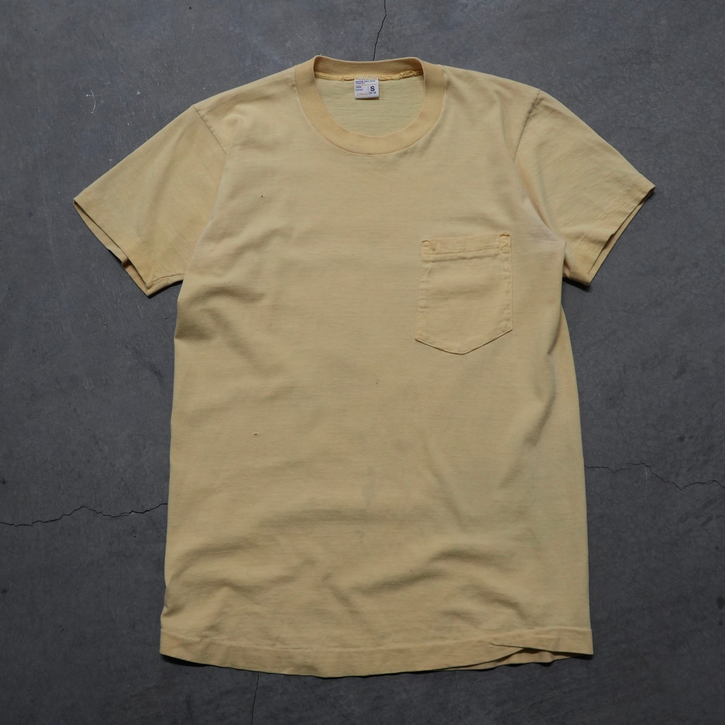 70s pale yellow pocket tee
