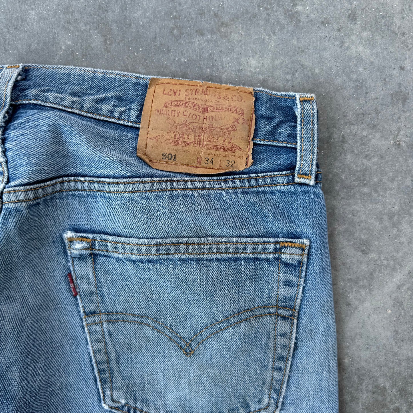 90s levi’s 501