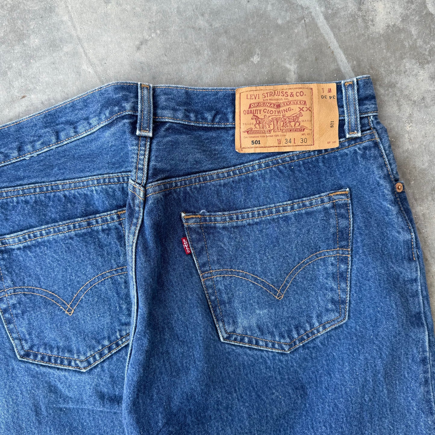 90s levi’s 501