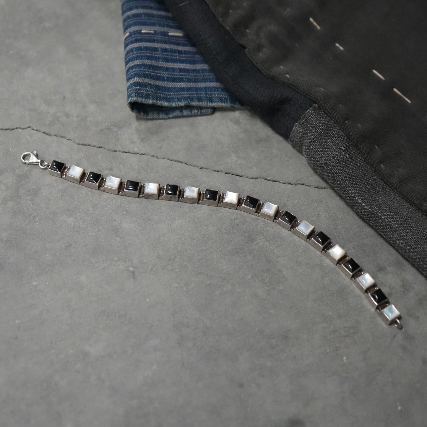 925 silver onyx and pearl bracelet