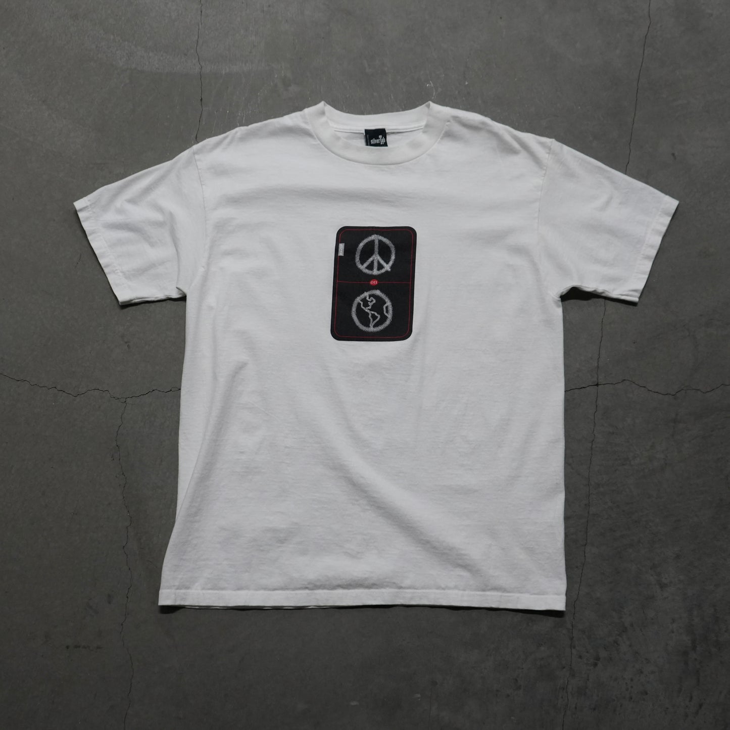 90s levi’s silver tab peace tee