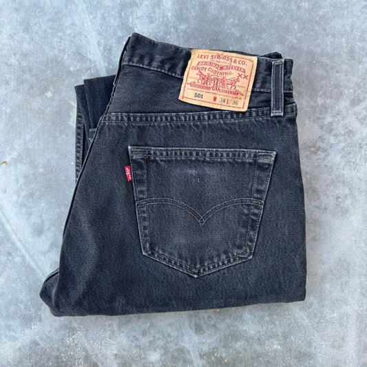 90s levi’s black 501