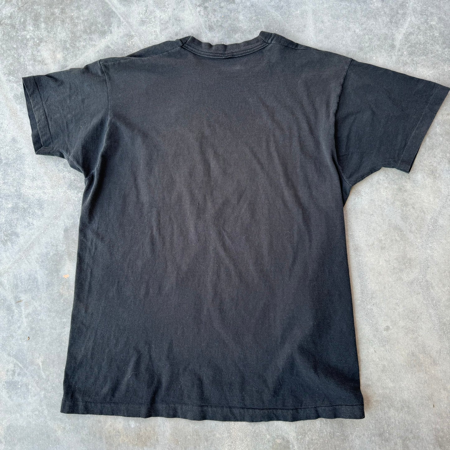 80s black pocket tee