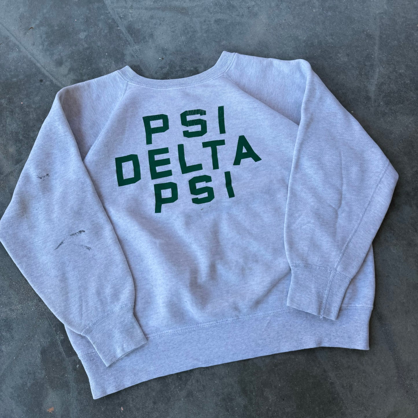 60s delta sweat