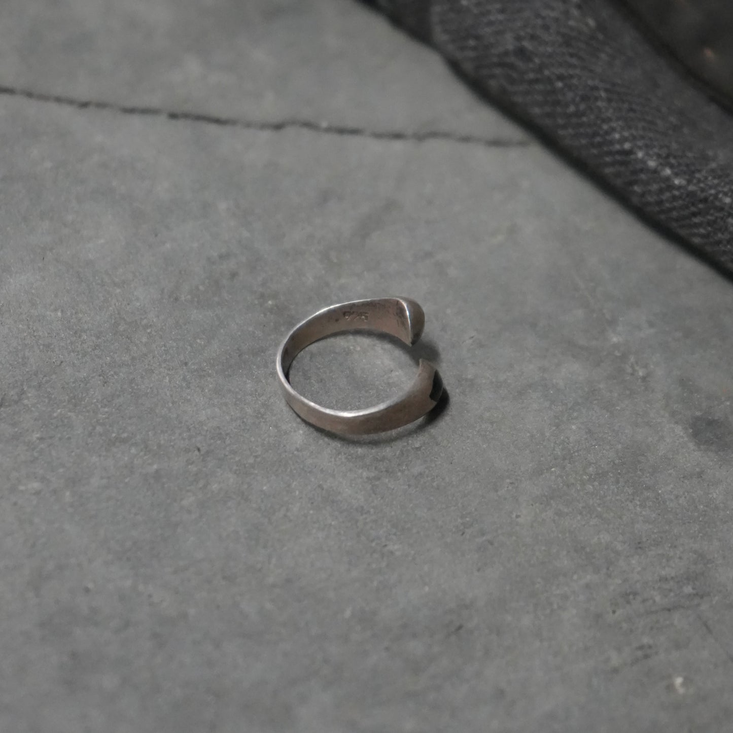 925 silver and onyx ring