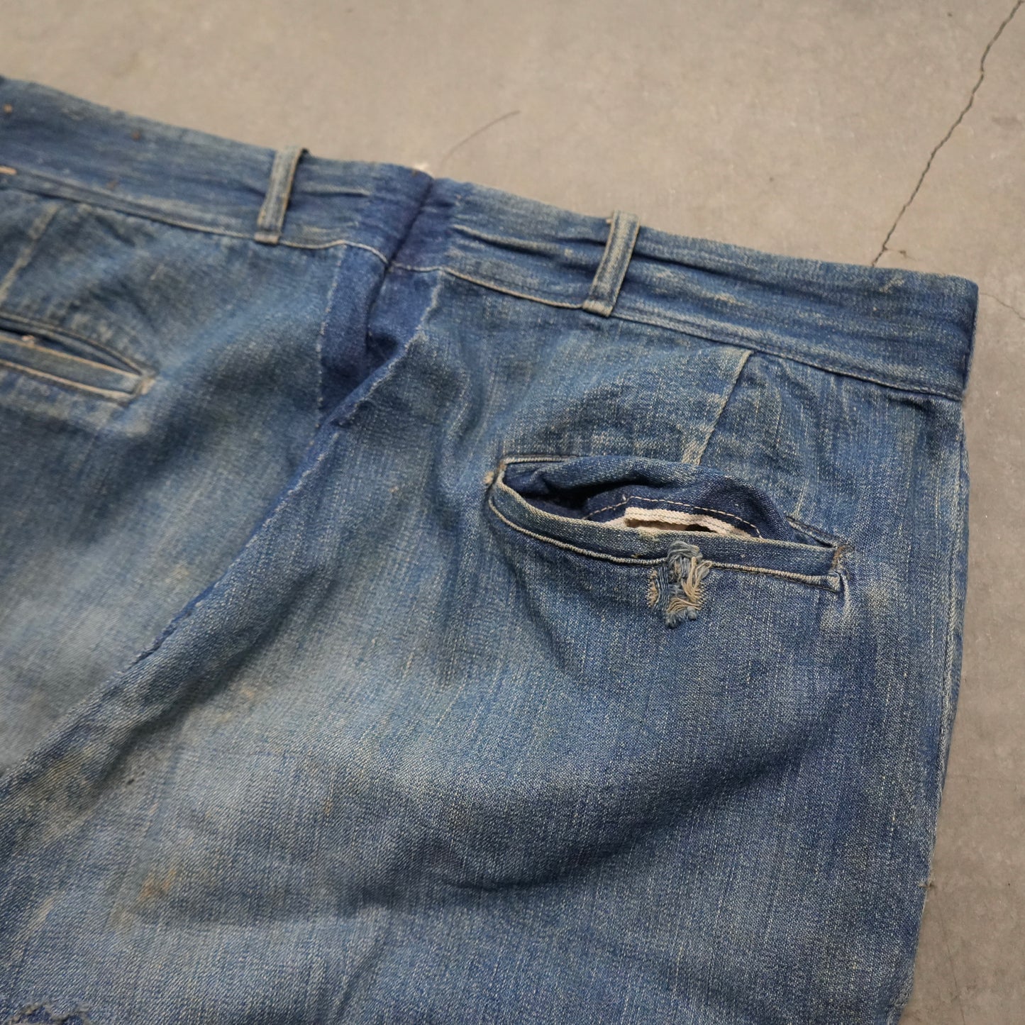 40s wood button denim chinos