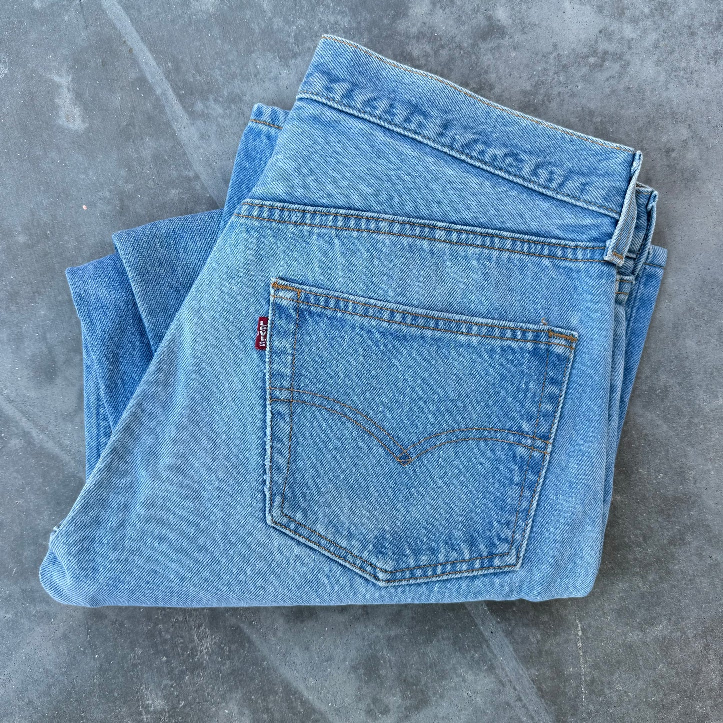 90s levi’s 501