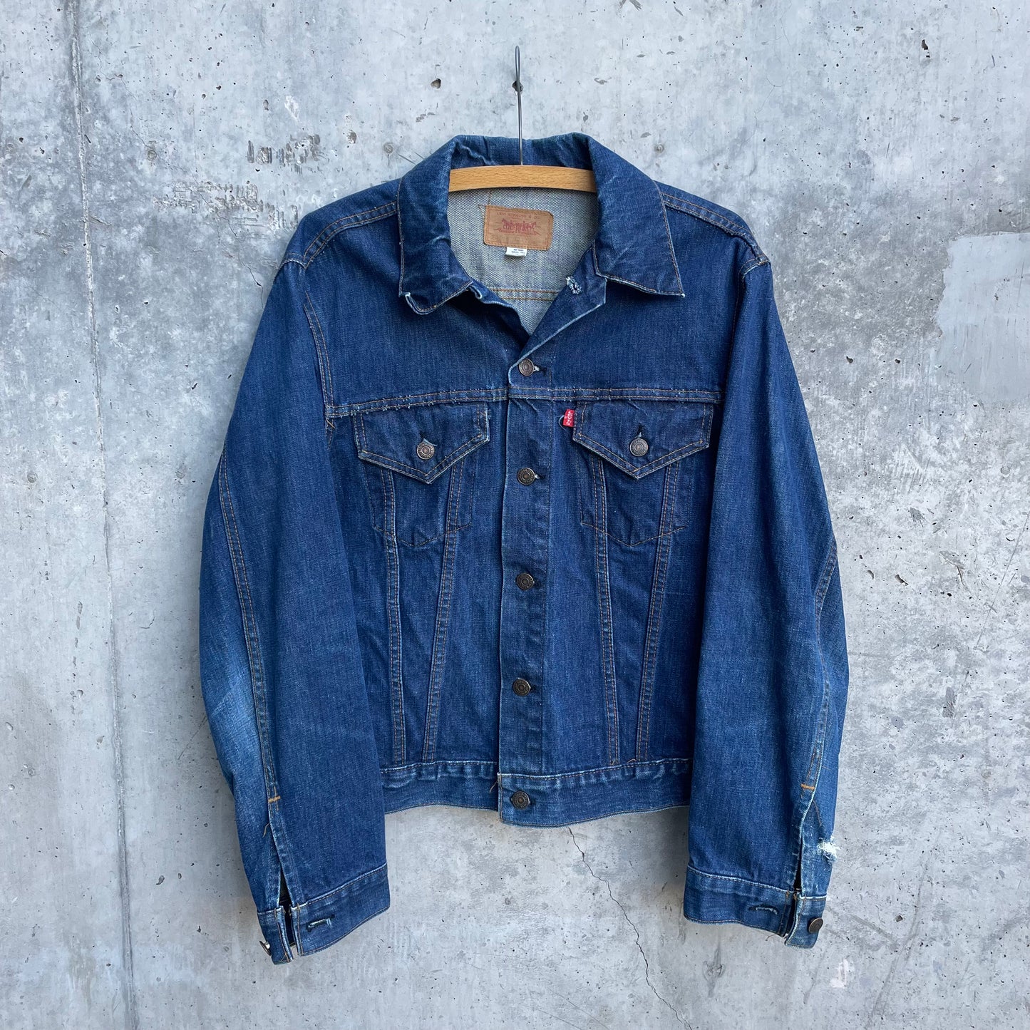 Levi’s 70505 Dark Wash Denim Jacket