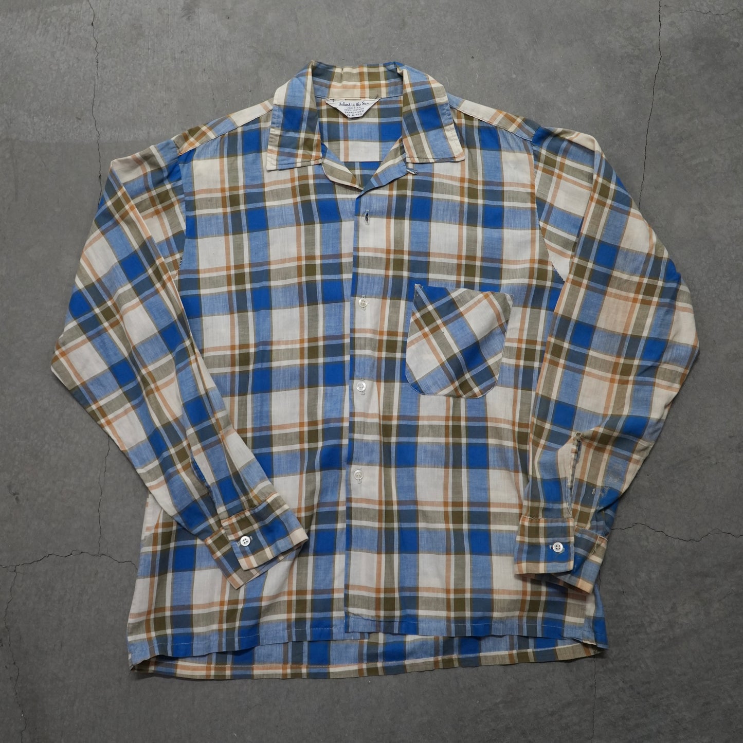 60s light cotton button up